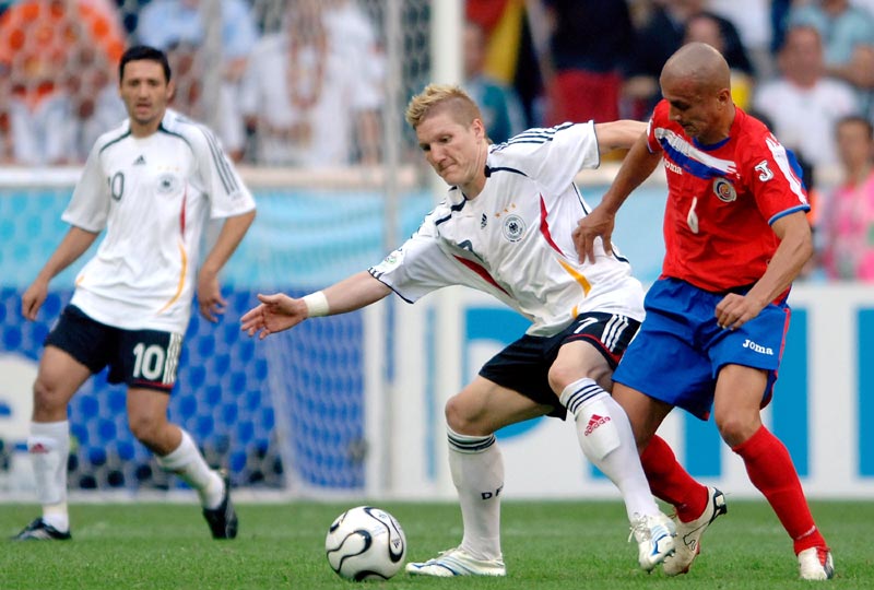 与巴萨的传闻？小蜘蛛：这困扰不到我，目前只专注于本赛季（被传巴萨？小蜘蛛：不受影响，只专注本赛季）