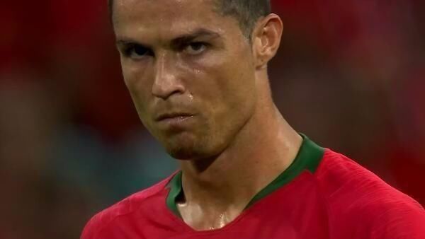 记者：哲凯赖什没参加欧冠赛前最后一练，此前曾感到肌肉不适（记者：因肌肉不适，哲凯赖什缺席欧冠赛前最后一练）