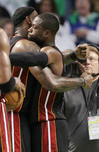 意甲三分制时代以来，米兰前14轮拿超过30分最终都排名前三（自意甲实行三分制以来，米兰在前14轮拿到30分以上的赛季最终均跻身前三）