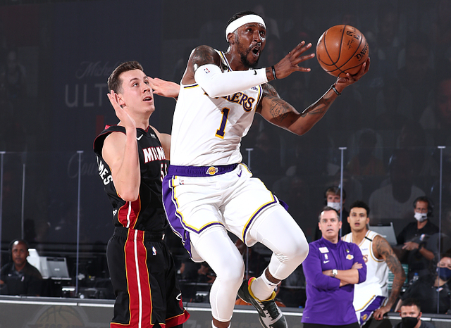 多位名宿怒批萨拉赫：他的行为会给利物浦带来麻烦，应该道歉（多名足坛名宿痛斥萨拉赫：此举恐为利物浦招致麻烦，呼吁其公开道歉）