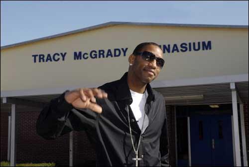 乔纳森-戴维：儒尼尼奥是史上最佳任意球手，他总能将球打进（乔纳森-戴维：儒尼尼奥堪称历史第一任意球手，几乎每次都能破门）