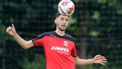 战强敌浦和 战强敌浦和